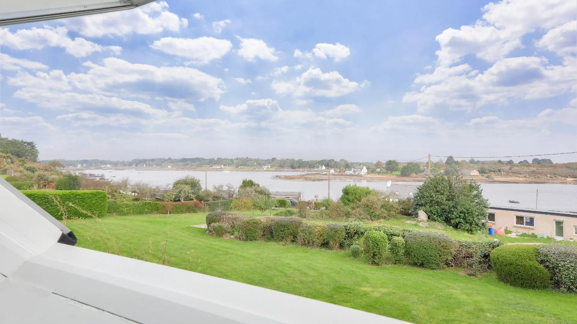 Grande Maison Vue Riviere Pour 8 A St Philibert Saint-Philibert